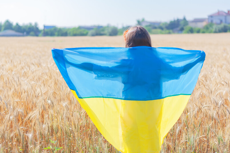 Nepilngadīgo patvēruma meklētāju bez pavadības skaits strauji pieaug, un atbildības slogs gulstas uz dažu pašvaldību bāriņtiesām.
