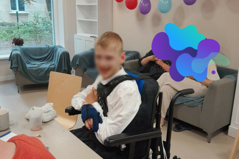 Īpaši šokējošs ir biedrības secinājums, ka jaunietis tika nobadināts nevis pārtikas trūkuma dēļ, bet tāpēc, ka viņa barošana prasīja laiku.