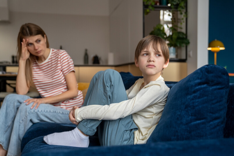 Kā runāt ar skolēnu par grūtībām draudzībā, mācībās, motivācijā?