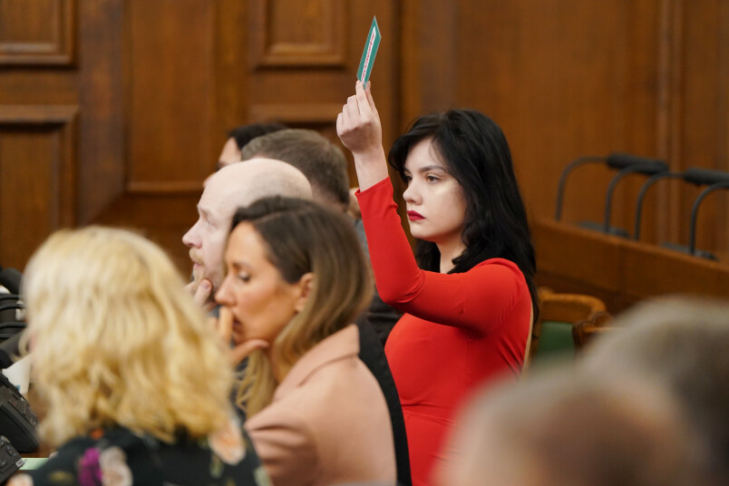 Foto no Saeimas ārkārtas sēdes 05.11.2025., autore Paula Čurkste, LETA.