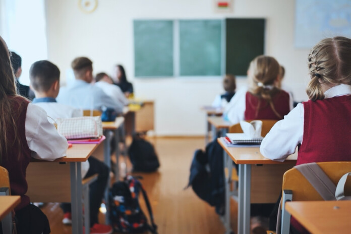 Vecāki iebilst pret ieplānoto privātskolu reformu