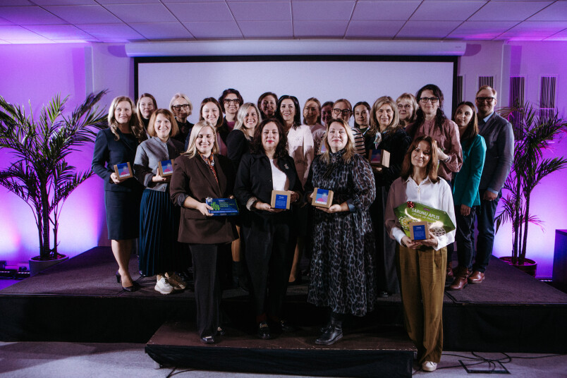 Programma “Latvijas Goda ģimenes apliecība” sniedz praktisku un simbolisku atbalstu daudzbērnu ģimenēm un ģimenēm, kurās aug bērni ar invaliditāti, un tās ietekme Latvijā kļūst arvien redzamāka.