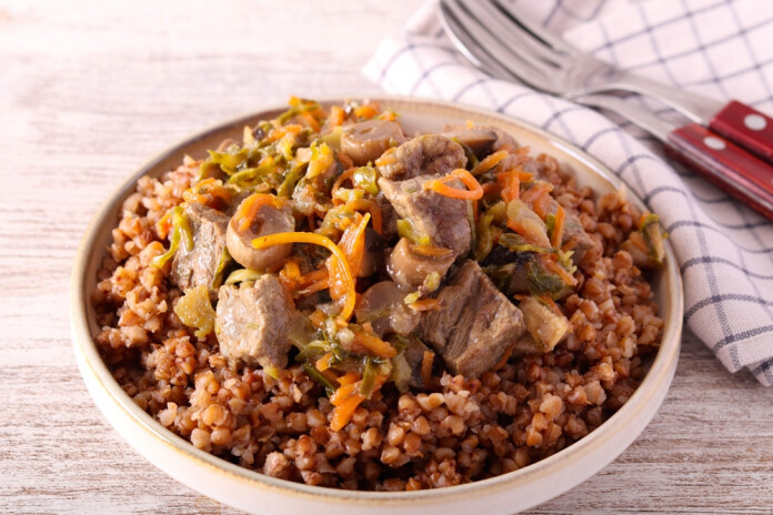 Ko garšīgu pagatavot no griķiem