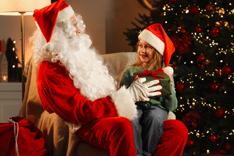 Kāpēc ļaut bērnam ticēt brīnumam