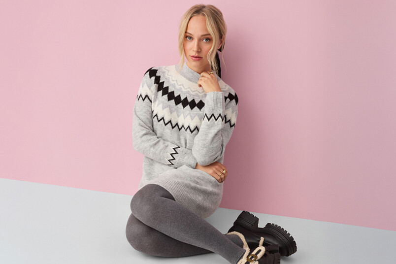 Kā savam Ziemassvētku vai Vecgada vakara tērpam likt izskatīties patiešām omulīgi?