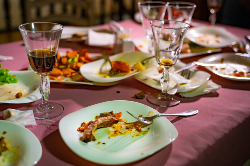 Visbiežāk pieļautā kļūda ir ēdiena atstāšana uz galda visu nakti.