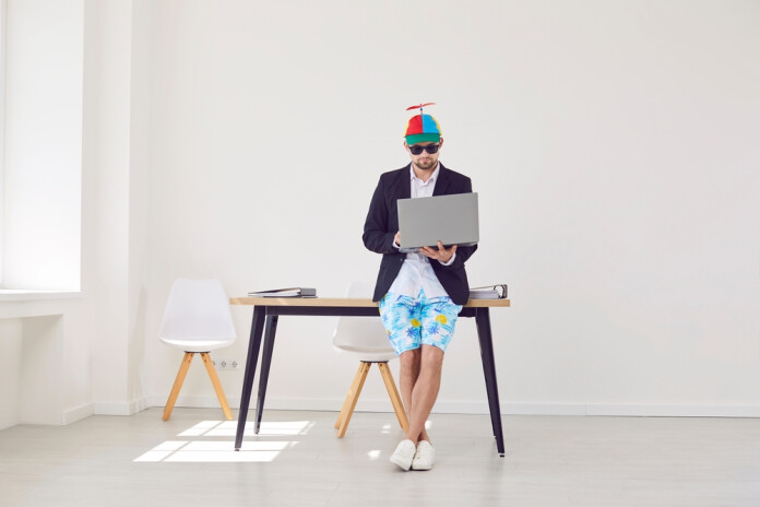 Darba devēji norāda, ka novērojams produktivitātes kritums sestdienā, kurā tiek atstrādāta pārceltā darba diena.