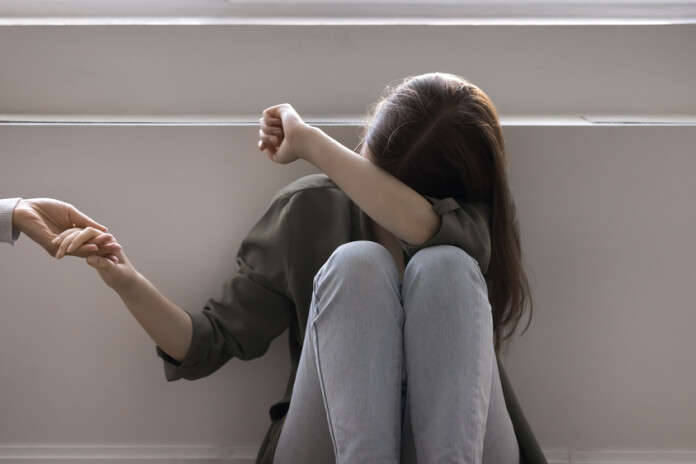 Pirmā mīlestība var būt ļoti sāpīga.