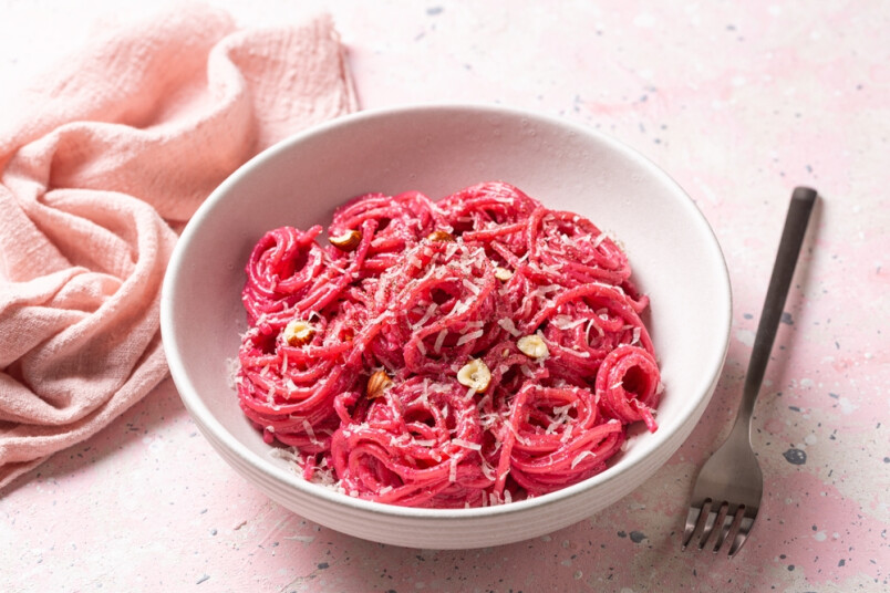 Kā pagatavot rozā pastu