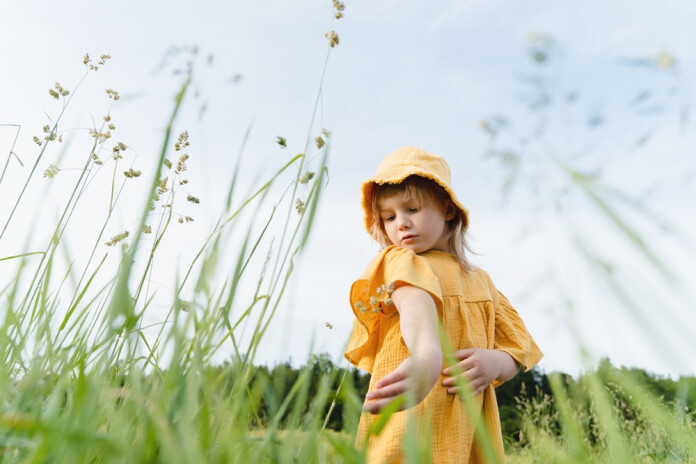 Vairākos Latvijas novados bērnus bez maksas varēs vakcinēt pret encifalītu
