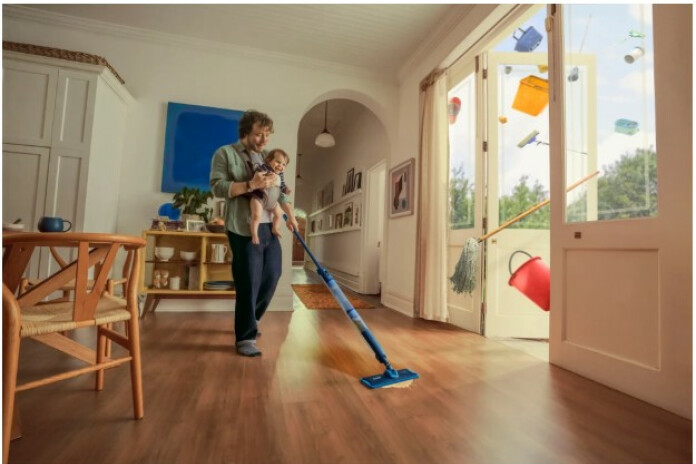 Lai grīdas mājās būtu tīras, ir jāstrādā gudrāk, nevis vairāk, un te nāk talkā Philips OneUp!