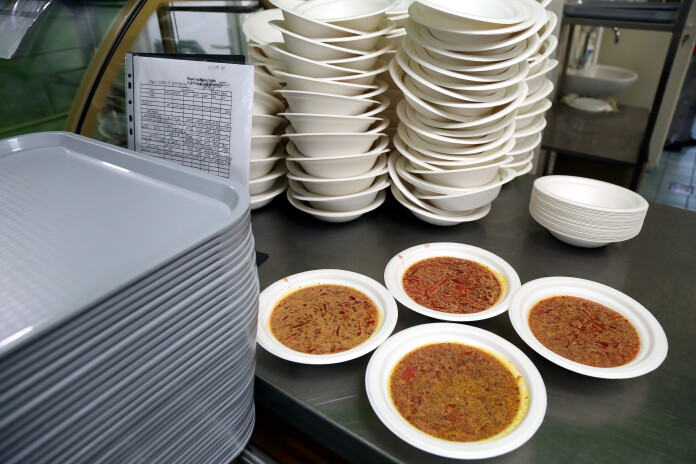 Pusdienas skolā. Edijs Pālens