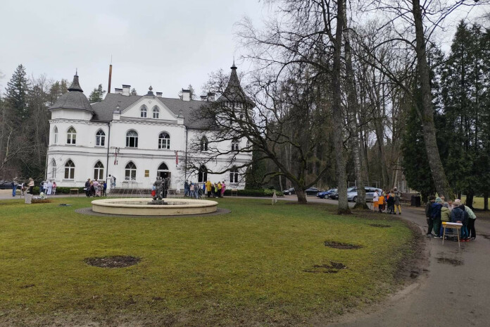 Tomēr nolemts slēgt Baldones sākumsskolu. Foto kekava.lv