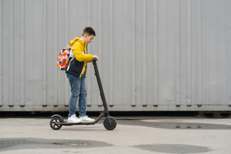 Brīvlaikā pastiprināti kontrolēs mikromobilitātes rīku izmantošanu