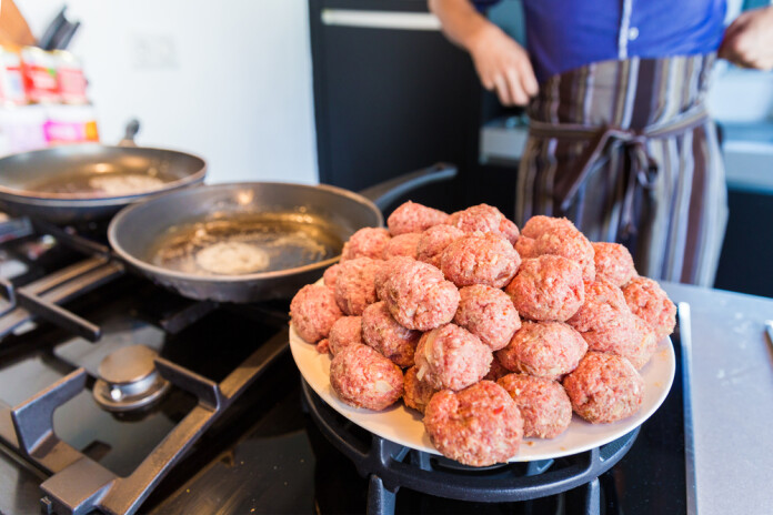 Kā izcept garšīgas kotletes