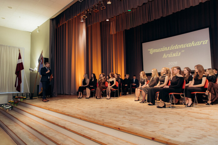 Žetonvakars Draudzīgā aicinājuma Cēsu ģimnāzijā