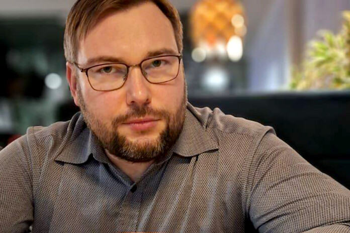 Slimība, kurā jāsadzīvo ar pēkšņu asiņošanu – pacienta stāsts