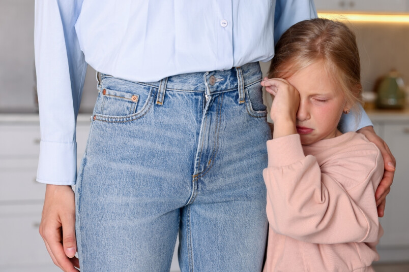 Pagājušā gada beigās Latvijā bija 584 vecāki ar atņemtām bērna aizgādības tiesībām