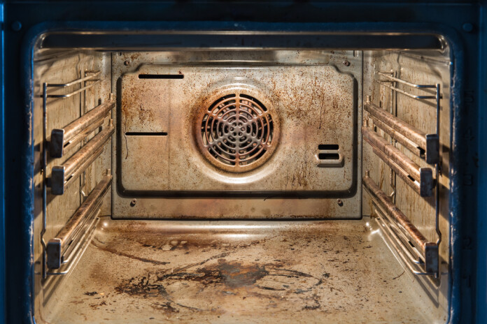 Kā iztīrīt cepeškrāsni?