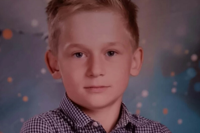 Mērsragā bojā gājušā 10 gadus vecā zēna mamma atklāj traģēdijas detaļas. Vai auto varēja izvairīties no sadurmes?