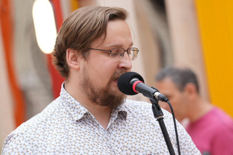 Attēlā dzejnieks, atdzejotājs un literatūrkritiķis Ivars Šteinbergs. Foto: Edijs Pālens