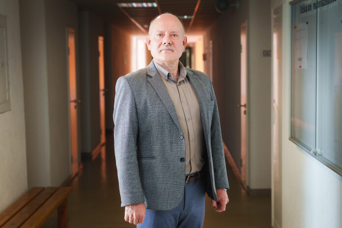 Fizikas un materiālzinātnes institūta direktors, profesors Juris Blūms. Foto: Juris Rozenbergs