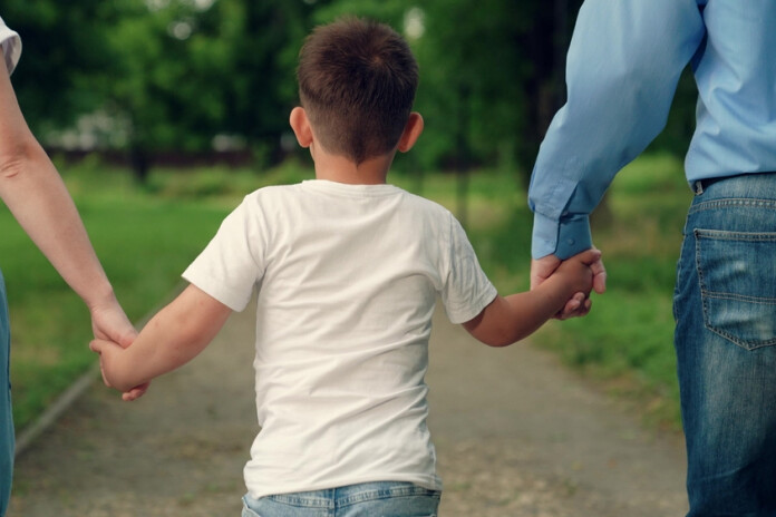 Bērna adopcija