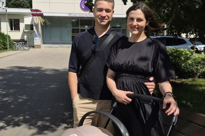 Rīgas Dzemdību namā sagaidīts šī gada divtūkstošais bērniņš
