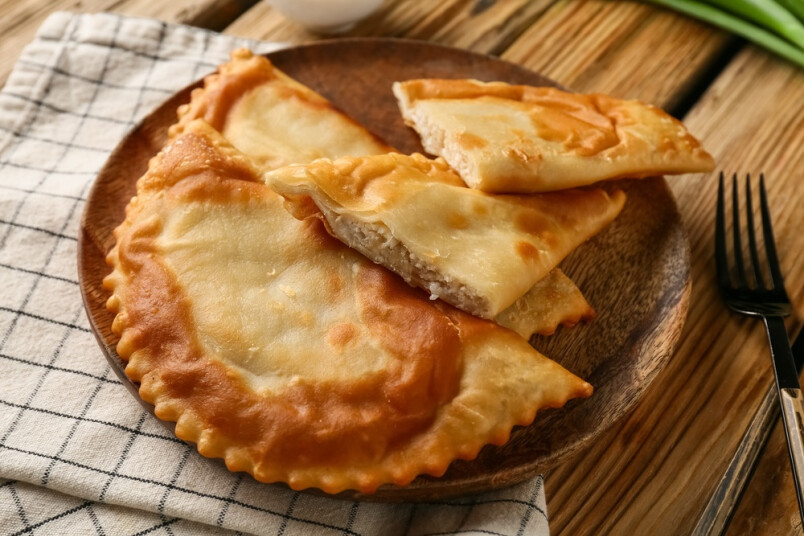 Kā pagatavot čeburekus