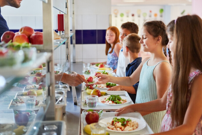 Programma Piens un augļi skolai