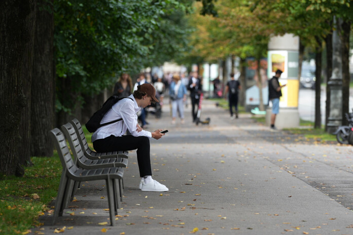 Skolēns atpūšas. Foto: Juris Rozenbergs, Rīgas Viļņi