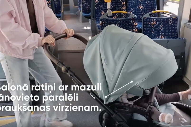 Dodoties ceļā ar mazuli, primāri jādomā par bērna drošību.