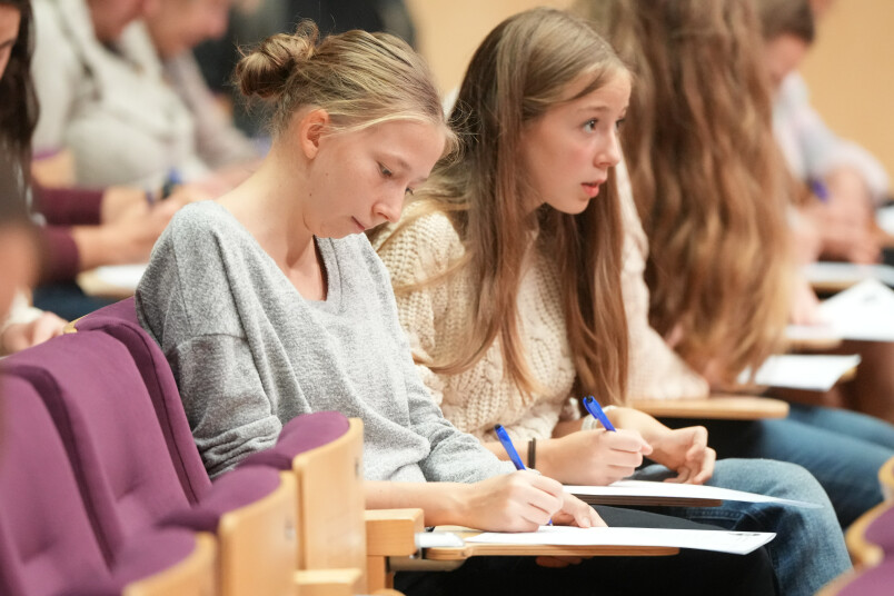 Sabiedriskais medijs rīkos diktātu latviešu valodā. Foto: Edijs Pālens, LETA