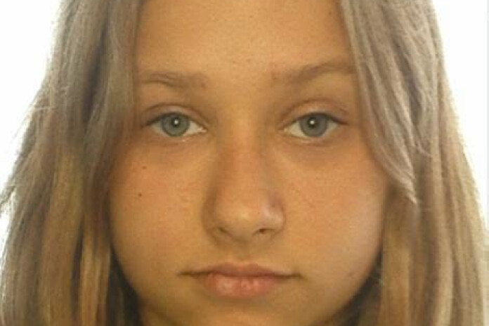 Valsts policija aicina aplūkot personas attēlu un atsaukties ikvienu, kurš zina viņas iespējamo atrašanās vietu.
