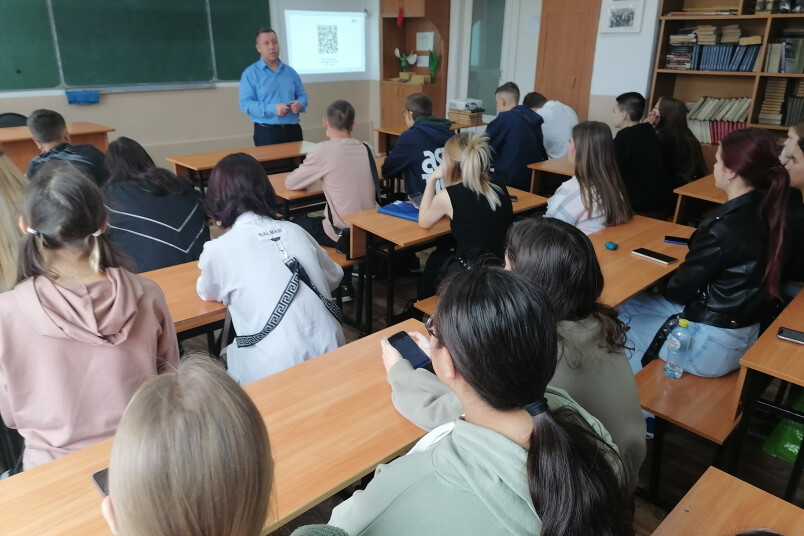 Paaudžu sadursme Latvijas skolās.