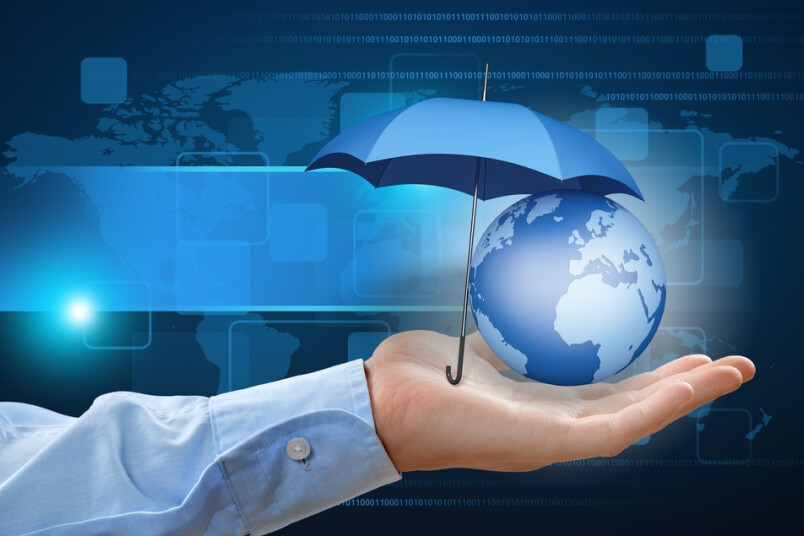 Ir reizes, kad tiešām Latvija ir pilna ar sīkiem, sīkiem mākonīšiem, kas ik pa laikam uznes lietusgāzes. Kur tieši tie trāpīs - to ar šī brīža datoru jaudām nav iespējams izrēķināt.